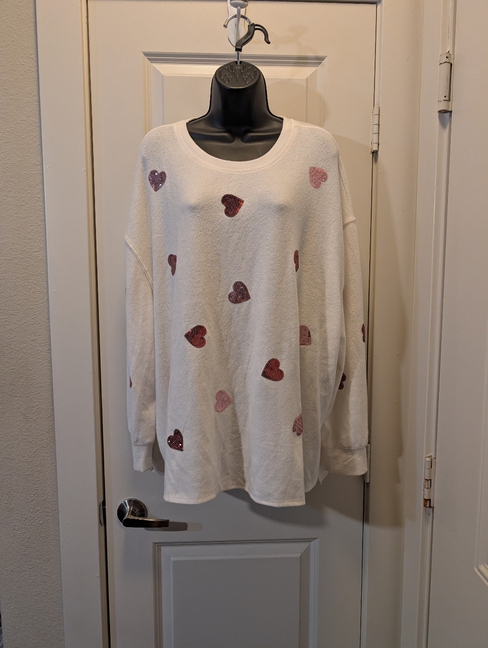 Creamy White Plus Boutique Blouse w/Red & Pink Sequin Hearts